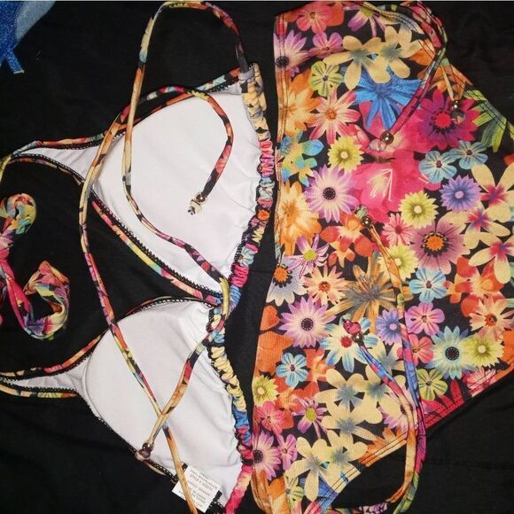 One Swimwear bathing suit - Picture 12 of 16